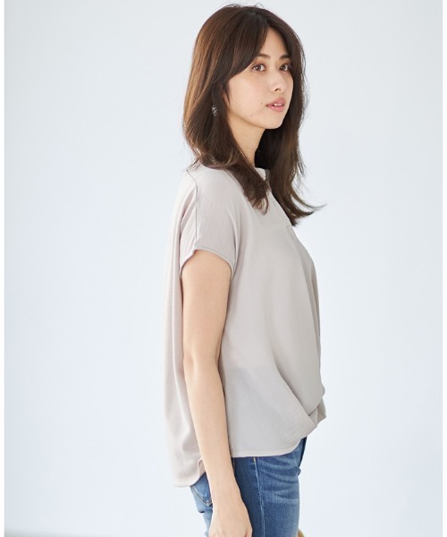 Cookie Chocolate（クッキーチョコレート）の「スキッパーネックカットソー（シャツ/ブラウス・レディース・オフホワイト/グレイッシュベージュ・M）」の9枚目の写真