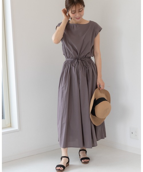 PREFERIR（プレフェリール）の「フレンチスリーブ 美人映え マキシ丈 ワンピース〈手洗い可能〉（ワンピース・レディース・ピンク/チャコールグレー/モカ/ブラック・SMALL/LARGE/MEDIUM）」の20枚目の写真