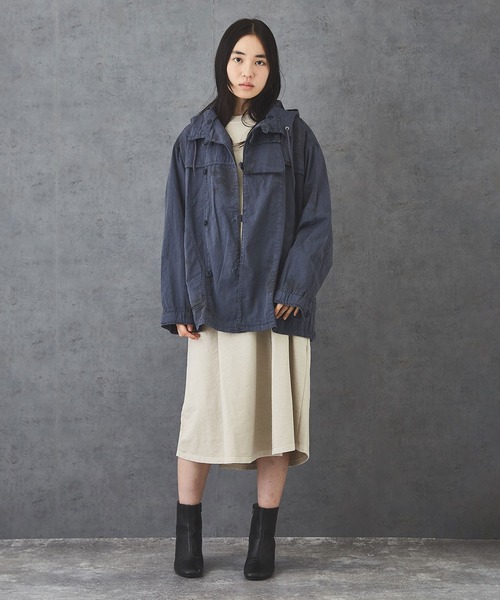 TOBILA（トビラ）の「ミニ裏毛ピグメント染めフリンジアメフトワンピ―ス（ワンピース・レディース・チャコールグレー/イエロー/ナチュラル・M）」の4枚目の写真