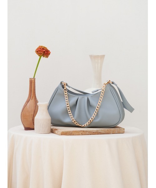 Darich(ダーリッチ)の「チェーンミニマルバッグ(ショルダーバッグ・レディース・アイボリー/サックスブルー・FREE)」の1枚目の写真