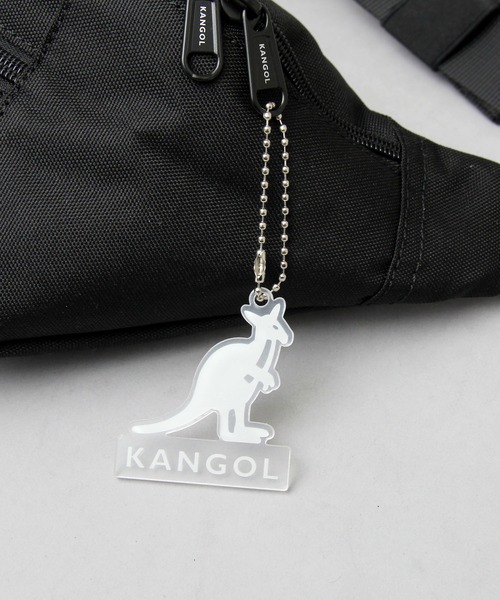KANGOL（カンゴール）の「スケートボード カラフルロゴ メッシュポケット ウエストバッグ / プラスチックプレートチャーム付き（ボディバッグ/ウエストポーチ・メンズ・ブラック/ベージュ/ブラック系その他・FREE）」の8枚目の写真