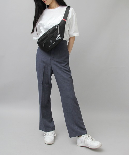 KANGOL（カンゴール）の「スケートボード カラフルロゴ メッシュポケット ウエストバッグ / プラスチックプレートチャーム付き（ボディバッグ/ウエストポーチ・メンズ・ブラック/ベージュ/ブラック系その他・FREE）」の13枚目の写真