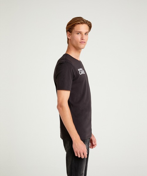 SISLEY(シスレー)の「型押し半袖Tシャツ・カットソー(Tシャツ/カットソー・メンズ・ホワイト/ホワイト系その他/スミクロ・LARGE/SMALL/MEDIUM/X-LARGE)」の17枚目の写真
