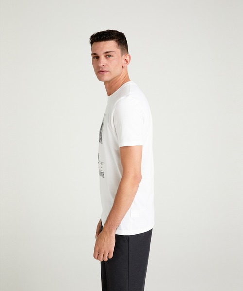 SISLEY(シスレー)の「型押し半袖Tシャツ・カットソー(Tシャツ/カットソー・メンズ・ホワイト/ホワイト系その他/スミクロ・LARGE/SMALL/MEDIUM/X-LARGE)」の12枚目の写真