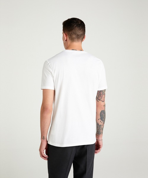 SISLEY(シスレー)の「型押し半袖Tシャツ・カットソー(Tシャツ/カットソー・メンズ・ホワイト/ホワイト系その他/スミクロ・LARGE/SMALL/MEDIUM/X-LARGE)」の13枚目の写真