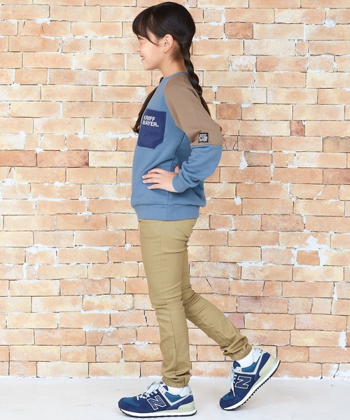 KRIFF MAYER Kid's Collection(クリフメイヤーキッズコレクション)の「WEB限定ポケットロゴスウェット(スウェット・キッズ・グレー/ブルー/ナチュラル/チャコール・120/130/140/150/160/170)」の9枚目の写真