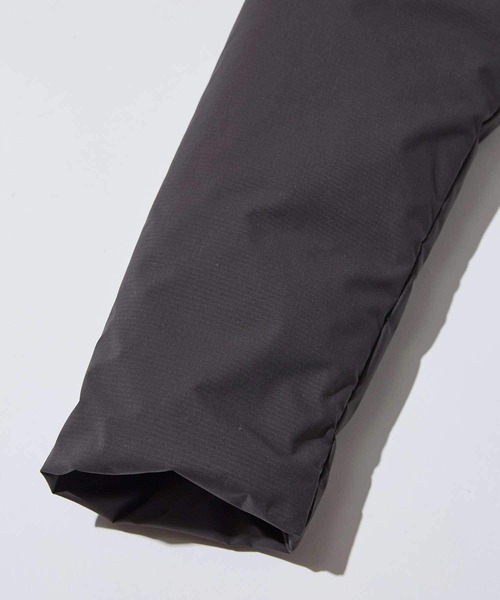 F/CE. （エフシーイー）の「F/CE. /エフシーイー  FT LONG DOWN HOODIE　 FT ロング ダウン フーディ（ダウンジャケット/コート・レディース・ブラック/セージグリーン/アーミー・SMALL）」の11枚目の写真