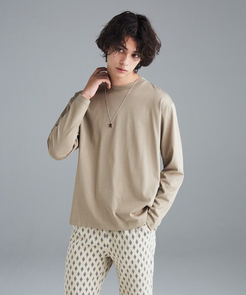 tk.TAKEO KIKUCHI（ティーケータケオキクチ）の「◆ウルティマコットンTシャツ(長袖)（Tシャツ/カットソー・メンズ・チャコールグレー/サンドベージュ/ブラック/オフホワイト/ライトベージュ/グレー・02/03/01）」の5枚目の写真