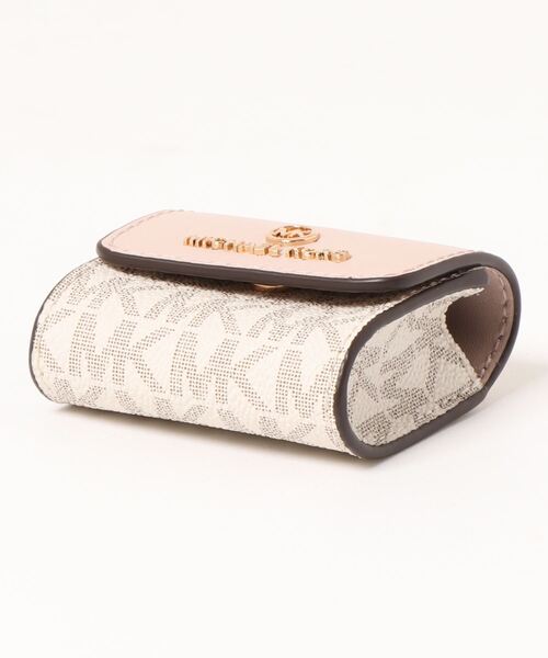 MICHAEL KORS（マイケルコース）の「エアーポッズ ケース - MKシグネチャー（ヘッドフォン/イヤホン・レディース・ピンク系その他・FREE）」の4枚目の写真