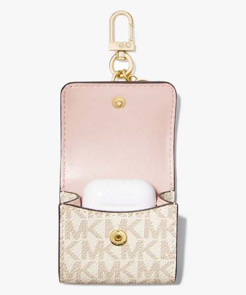 MICHAEL KORS（マイケルコース）の「エアーポッズ ケース - MKシグネチャー（ヘッドフォン/イヤホン・レディース・ピンク系その他・FREE）」の3枚目の写真