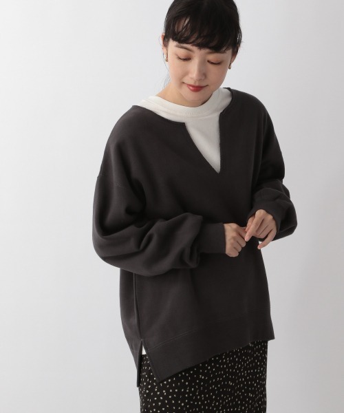 LOWRYS FARM(ローリーズファーム)の「スエードタッチスキッパープルオーバー 219241(スウェット・レディース・チャコールグレー/イエロー/ブルー/アイボリー・FREE)」の2枚目の写真