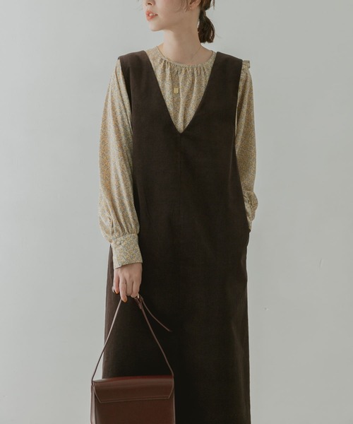 F by ROSSO(エフバイロッソ)の「F by ROSSO コーデュロイジャンパースカート(ワンピース・レディース・ベージュ/ダークブラウン・36/38)」の8枚目の写真