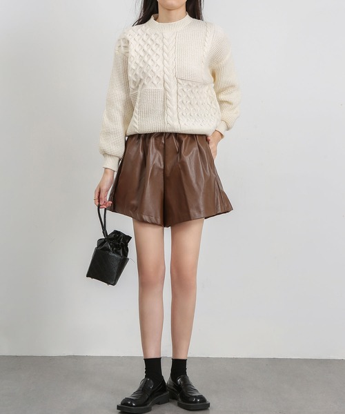 MAISON DE THERESE(メゾン ド テレーズ)の「ウエストゴムフェイクレザーショートパンツ(その他パンツ・レディース・ブラック/ブラウン・FREE)」の10枚目の写真