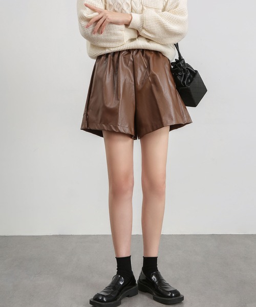 MAISON DE THERESE(メゾン ド テレーズ)の「ウエストゴムフェイクレザーショートパンツ(その他パンツ・レディース・ブラック/ブラウン・FREE)」の12枚目の写真