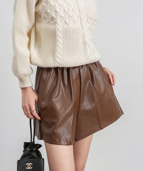 MAISON DE THERESE(メゾン ド テレーズ)の「ウエストゴムフェイクレザーショートパンツ(その他パンツ・レディース・ブラック/ブラウン・FREE)」の14枚目の写真