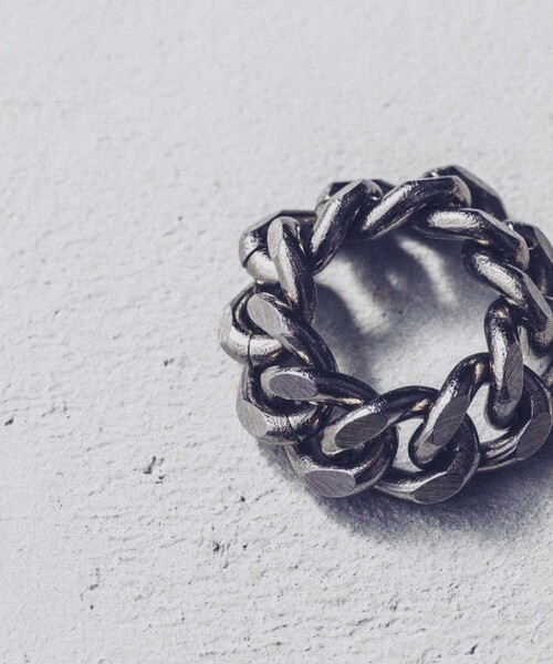 and cloud（アンドクラウド）の「Curb Chain Cutting Ring（リング・レディース・ブラック/シルバー/イエローゴールド・S/L/LL）」の6枚目の写真
