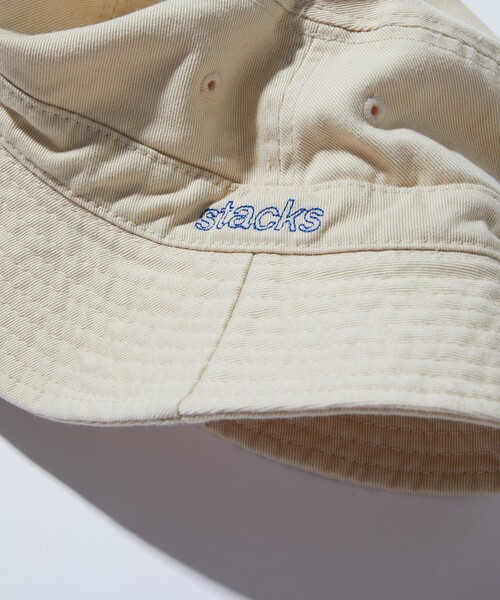 NAUTICA(ノーティカ)の「NAUTICA + STACKS/ノーティカ スタックス Bucket Hat “JOTA” 8.1/バケットハット ジョタ(ハット・メンズ・ベージュ/ネイビー・X-LARGE)」の6枚目の写真