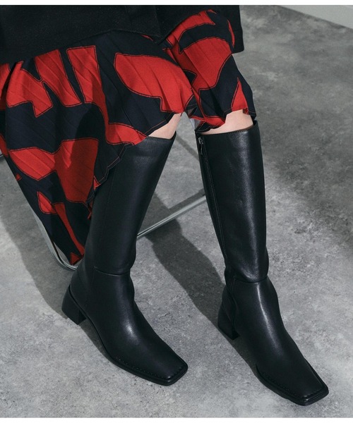 Settimissimo（セッティミッシモ）の「スクエアートゥロングブーツ（ブーツ・レディース・ブラック/ベージュ・S/M/L）」の2枚目の写真