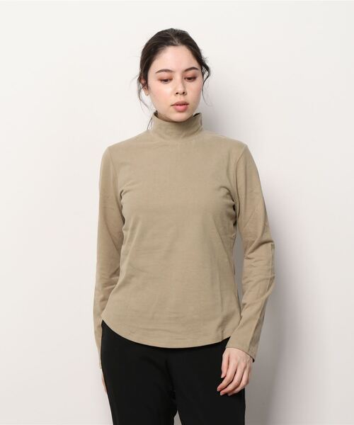 GAP（ギャップ）の「タートルネックTシャツ（Tシャツ/カットソー・レディース・ネイビー/ブルー系その他/ホワイト/ベージュ/ブラック/グレー・XS/M/S/XL/XXS/L）」の9枚目の写真