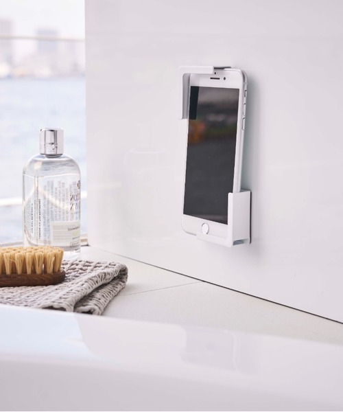 tower（タワー）の「tower マグネット バスルーム タブレットホルダー スマホホルダー（バス/トイレグッズ・レディース・ホワイト・フリー）」の6枚目の写真