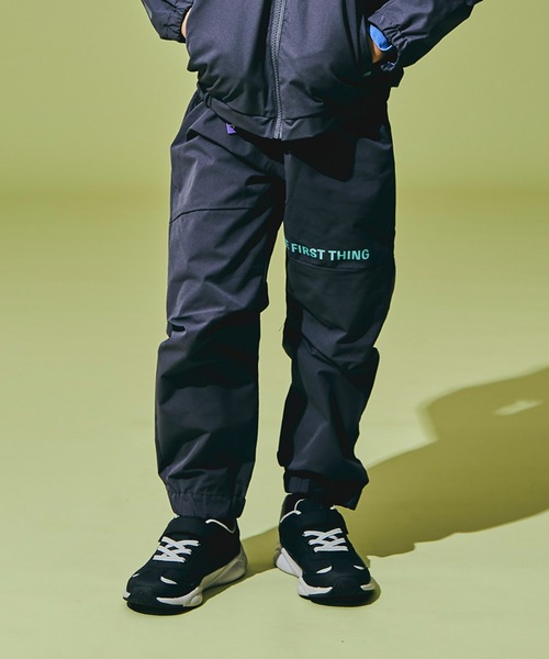 瞬足（シュンソク）の「瞬足/キッズ/リップストップトラックパンツ/SSA2040（その他パンツ・キッズ・カーキ/チャコールグレー・M/L/XL/S）」の2枚目の写真