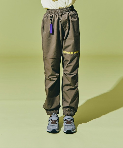 瞬足（シュンソク）の「瞬足/キッズ/リップストップトラックパンツ/SSA2040（その他パンツ・キッズ・カーキ/チャコールグレー・M/L/XL/S）」の4枚目の写真