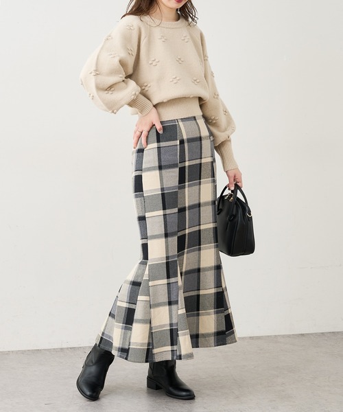 natural couture(ナチュラルクチュール)の「【WEB限定カラー有り】つぶつぶお花ニット(ニット/セーター・レディース・グレー/オフホワイト/ライトベージュ/グリーン/ピンク・FREE)」の20枚目の写真
