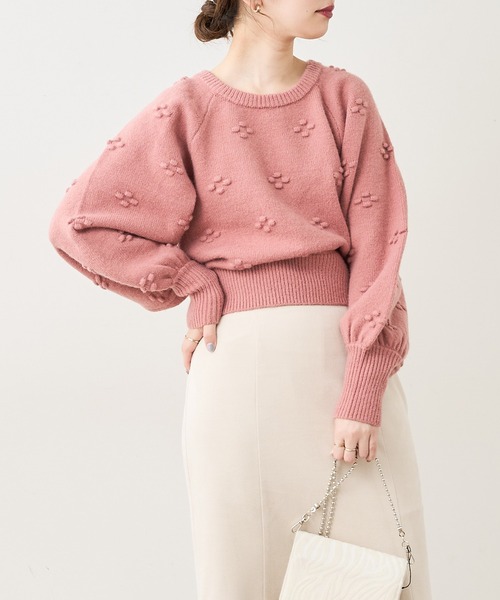 natural couture(ナチュラルクチュール)の「【WEB限定カラー有り】つぶつぶお花ニット(ニット/セーター・レディース・グレー/オフホワイト/ライトベージュ/グリーン/ピンク・FREE)」の14枚目の写真