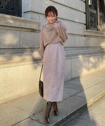 anuans（アニュアンス）の「ポンチスエードタイトスカート