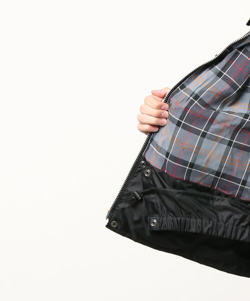 Barbour（バブアー）の「【Barbour / バブアー】 TRANSPORT WAX（ブルゾン・メンズ・ブラック/カーキ・40/38）」の4枚目の写真