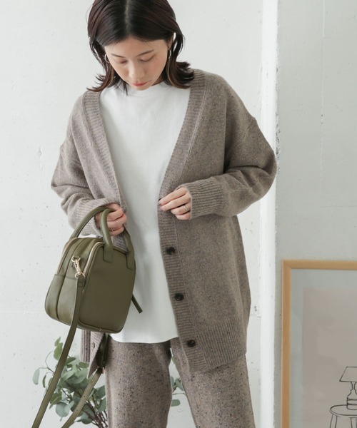 URBAN RESEARCH DOORS(アーバンリサーチドアーズ)の「ネップVネックニットカーディガン(カーディガン/ボレロ・レディース・ベージュ/グレー・ONE)」の20枚目の写真