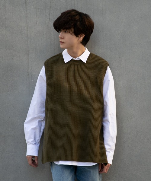 ALAND（エーランド）の「3.3Field Trip／SIDESLITニットVEST 2260994（ベスト・メンズ・ブラック/カーキ/ベージュ・FREE）」の8枚目の写真