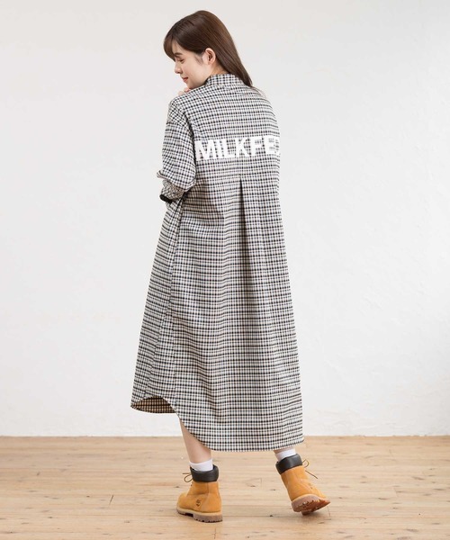 MILKFED.(ミルクフェド)の「STAND COLLAR PLAID DRESS(ワンピース・レディース・ライトブルー/ライトパープル・ONE SIZE)」の2枚目の写真