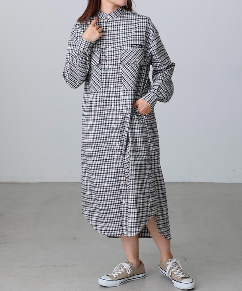 MILKFED.(ミルクフェド)の「STAND COLLAR PLAID DRESS(ワンピース・レディース・ライトブルー/ライトパープル・ONE SIZE)」の8枚目の写真