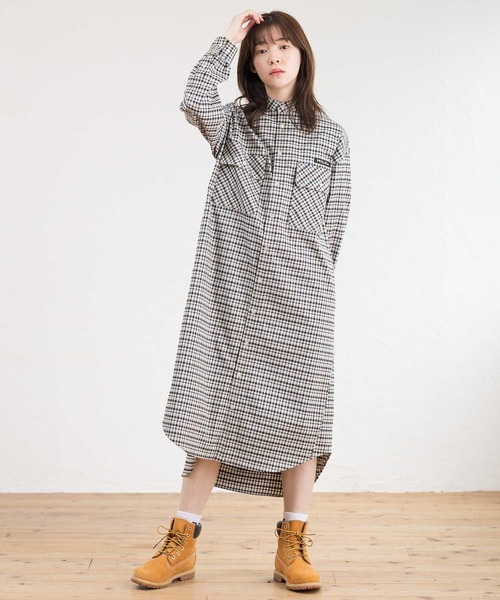 MILKFED.(ミルクフェド)の「STAND COLLAR PLAID DRESS(ワンピース・レディース・ライトブルー/ライトパープル・ONE SIZE)」の19枚目の写真
