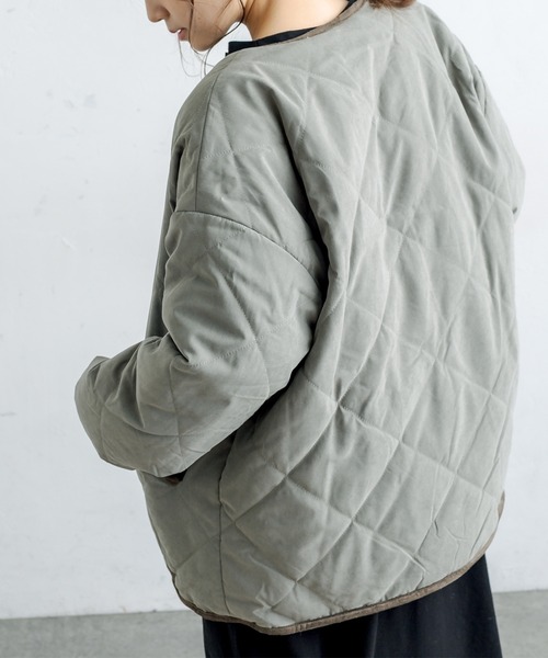 PUAL CE CIN（ピュアルセシン）の「キルト×ボアリバーシブルコート（ノーカラーコート・レディース・カーキ/ブラウン系その他/ベージュ系その他・FREE）」の5枚目の写真