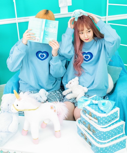 PairPair(ペアペア)の「カラフルサガラ刺繍プルオーバー(スウェット・レディース・サックスブルー/ピンク・FREE)」の8枚目の写真