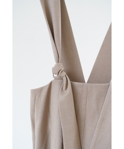 LA PEAU DE GEM（ラポドゥジェム）の「【LA PEAU DE GEM】ハイウエストサスペンダーパンツ（サロペット/オーバーオール・レディース・ブラック/ベージュ・FREE）」の18枚目の写真