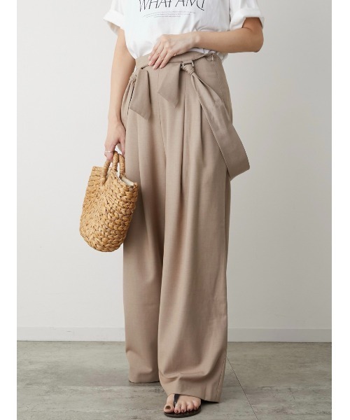 LA PEAU DE GEM（ラポドゥジェム）の「【LA PEAU DE GEM】ハイウエストサスペンダーパンツ（サロペット/オーバーオール・レディース・ブラック/ベージュ・FREE）」の17枚目の写真