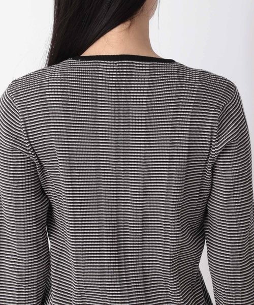 LOWRYS FARM（ローリーズファーム）の「マルチボーダーニットＬＳ　266383（Tシャツ/カットソー・レディース・ブラック/ベージュ/オレンジ/グリーン・FREE）」の15枚目の写真