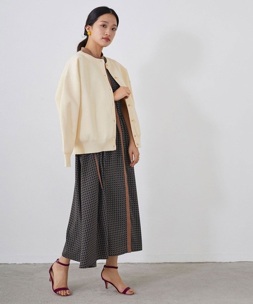 NICOLE white（ニコルホワイト）の「ダンボールニット カーブスリーブカーディガン（カーディガン/ボレロ・レディース・グレー/オフホワイト/イエロー/グリーン・FREE）」の9枚目の写真