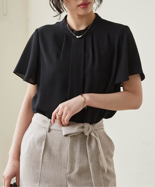 RANAN（ラナン）の「[UVカット/抗菌防臭/防しわ]タックデザインフリルブラウス（シャツ/ブラウス・レディース・ブラック/ネイビー/ブルーグレー/ブラウン系その他/オフホワイト/ホワイト/ピンク/ブラック系その他/ホワイト系その他・M/LL/L/3L）」の16枚目の写真