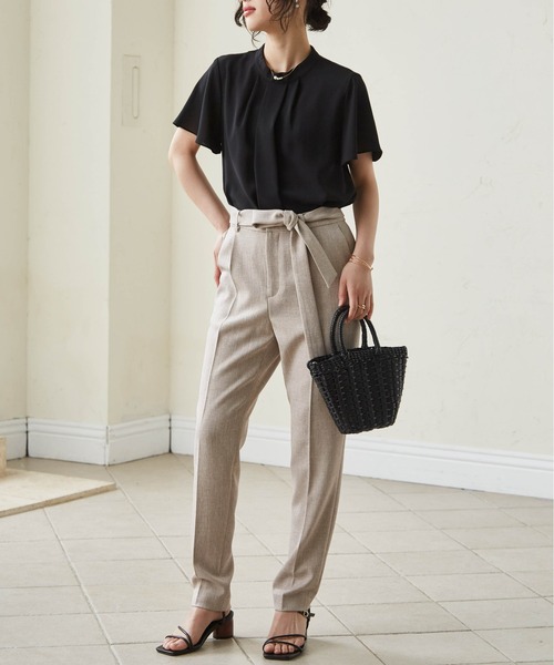 RANAN（ラナン）の「[UVカット/抗菌防臭/防しわ]タックデザインフリルブラウス（シャツ/ブラウス・レディース・ブラック/ネイビー/ブルーグレー/ブラウン系その他/オフホワイト/ホワイト/ピンク/ブラック系その他/ホワイト系その他・M/LL/L/3L）」の17枚目の写真