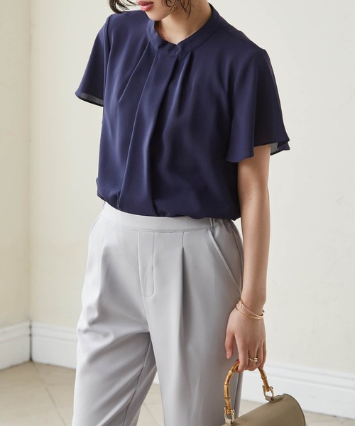 RANAN（ラナン）の「[UVカット/抗菌防臭/防しわ]タックデザインフリルブラウス（シャツ/ブラウス・レディース・ブラック/ネイビー/ブルーグレー/ブラウン系その他/オフホワイト/ホワイト/ピンク/ブラック系その他/ホワイト系その他・M/LL/L/3L）」の18枚目の写真