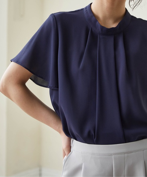 RANAN（ラナン）の「[UVカット/抗菌防臭/防しわ]タックデザインフリルブラウス（シャツ/ブラウス・レディース・ブラック/ネイビー/ブルーグレー/ブラウン系その他/オフホワイト/ホワイト/ピンク/ブラック系その他/ホワイト系その他・M/LL/L/3L）」の19枚目の写真