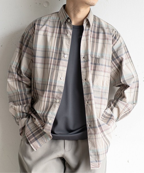 417 EDIFICE(フォーワンセブンエディフィス)の「【ESSENTIAL / エッセンシャル】 ファインチェックレギュラーシャツ(シャツ/ブラウス・メンズ・ベージュ/ネイビー/ブラウン・SMALL/MEDIUM/LARGE/X-LARGE)」の3枚目の写真