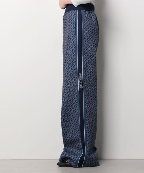 Guess（ゲス）の「Barbara Wide Leg Pant（その他パンツ・レディース・ブルー・X-SMALL/MEDIUM/SMALL）」の5枚目の写真