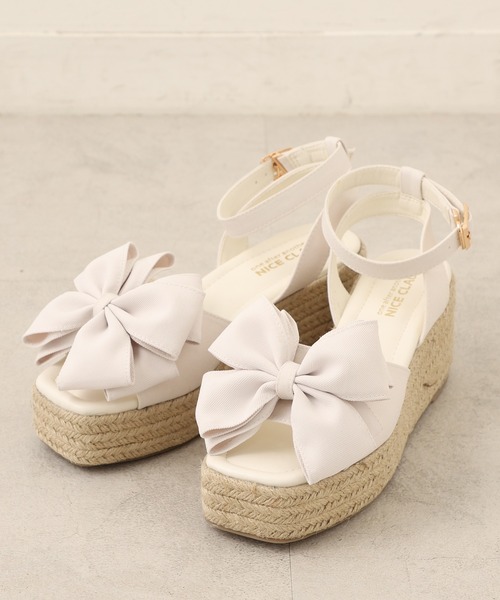 one after another NICE CLAUP（ワンアフターアナザーナイスクラップ）の「ビックリボンサンダル（サンダル・レディース・アイボリー/ベージュ・S/M/L/LL）」の2枚目の写真