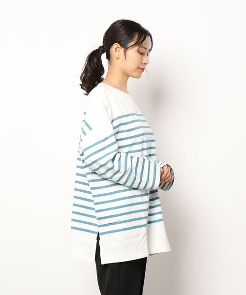 Samansa Mos2 blue（サマンサモスモスブルー）の「ボーダーバスクチュニック（Tシャツ/カットソー・レディース・グレー/オフホワイト/グリーン・ﾌﾘ-）」の5枚目の写真