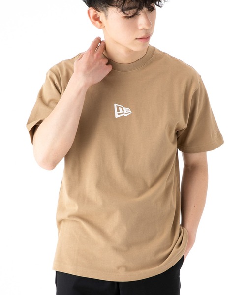 NEW ERA(ニューエラ)の「ニューエラ Tシャツ フラッグロゴ ミニ(Tシャツ/カットソー・メンズ・グレー/グレー系その他/ホワイト/ロイヤルブルー/ベージュ系その他/ネイビー/モスグリーン/ダークグリーン/ブラック/オリーブ/ベージュ/ホワイト系その他/ベージュ系その他2/ネイビー系1/ピンク/オフホワイト/グリーン系その他/ブラック系その他・M/L/XXL/S/XL)」の8枚目の写真